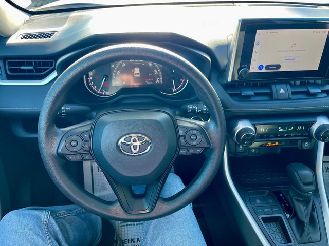 2025 Toyota RAV4 XLE - 22968266 - 13