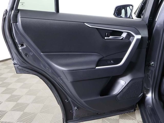 2025 Toyota RAV4 XLE AWD - 22988744 - 21