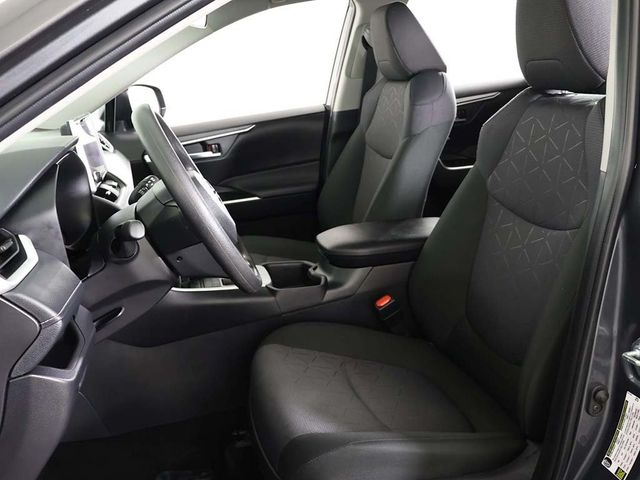 2025 Toyota RAV4 XLE AWD - 22988744 - 25