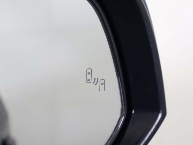 2025 Toyota RAV4 XLE AWD - 22988744 - 33