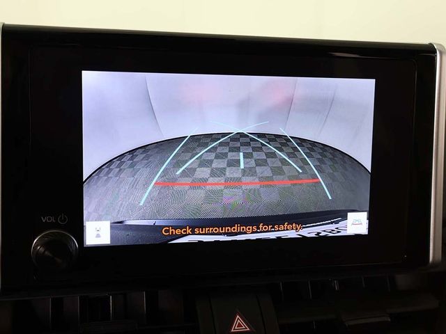 2025 Toyota RAV4 XLE AWD - 22988744 - 40