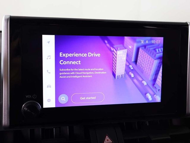 2025 Toyota RAV4 XLE AWD - 22988744 - 41