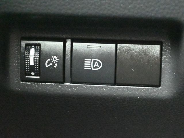 2025 Toyota RAV4 XLE AWD - 23006685 - 25