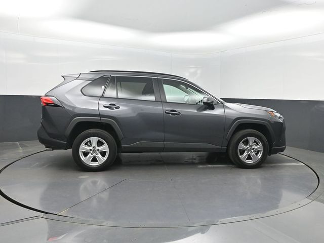 2025 Toyota RAV4 XLE AWD - 23006685 - 31