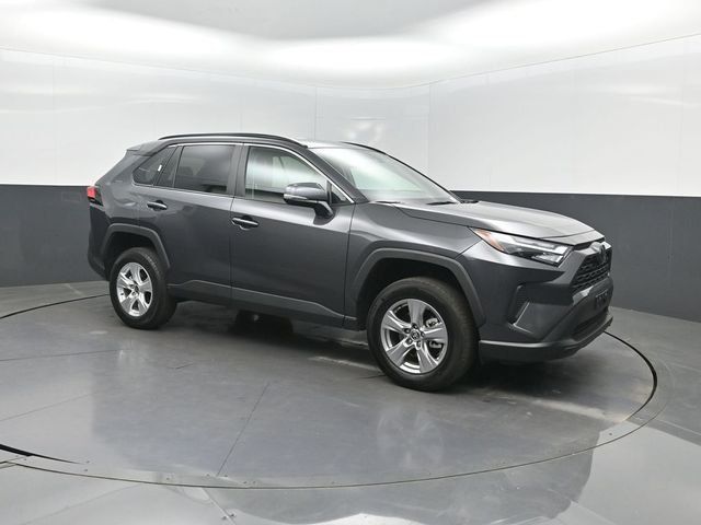 2025 Toyota RAV4 XLE AWD - 23006685 - 32