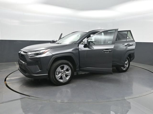 2025 Toyota RAV4 XLE AWD - 23006685 - 34