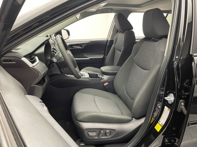2025 Toyota RAV4 XLE AWD - 22923462 - 12