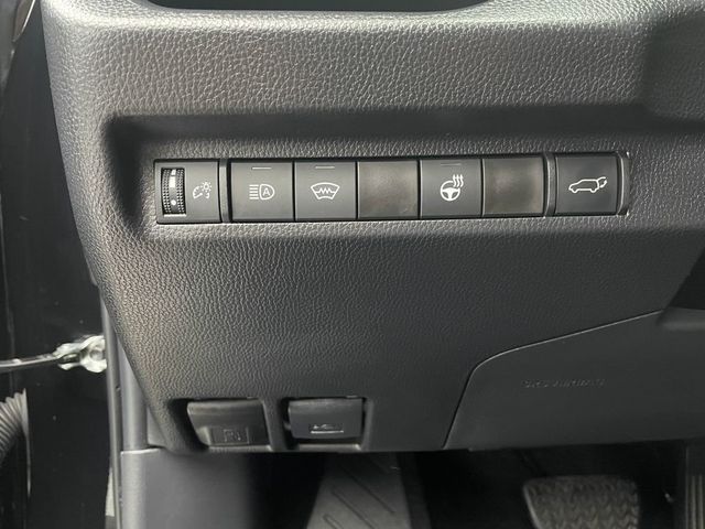 2025 Toyota RAV4 XLE AWD - 22923462 - 19