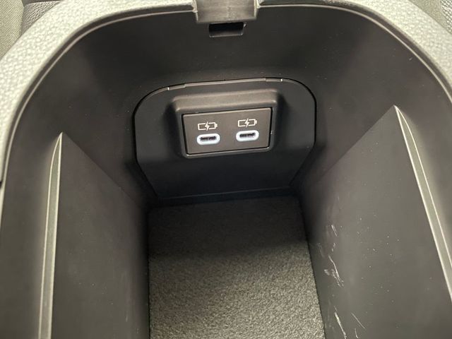 2025 Toyota RAV4 XLE AWD - 22923462 - 29