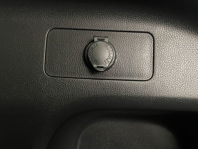 2025 Toyota RAV4 XLE AWD - 22923462 - 41