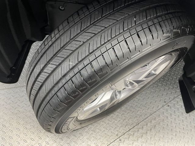 2025 Toyota RAV4 XLE AWD - 22923462 - 48