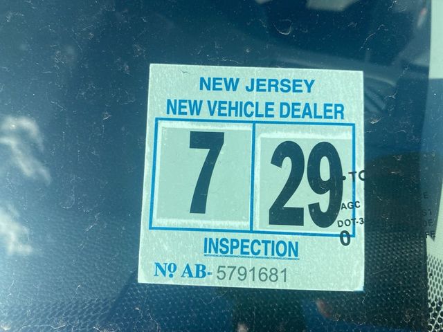 2025 Toyota RAV4 XLE AWD - 22949252 - 3