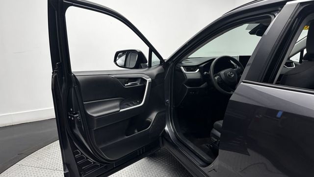 2025 Toyota RAV4 XLE AWD - 23028009 - 13