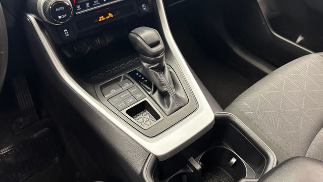 2025 Toyota RAV4 XLE AWD - 23030373 - 20