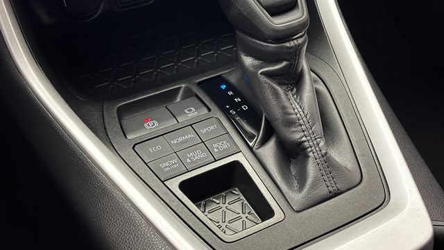 2025 Toyota RAV4 XLE AWD - 23030373 - 22