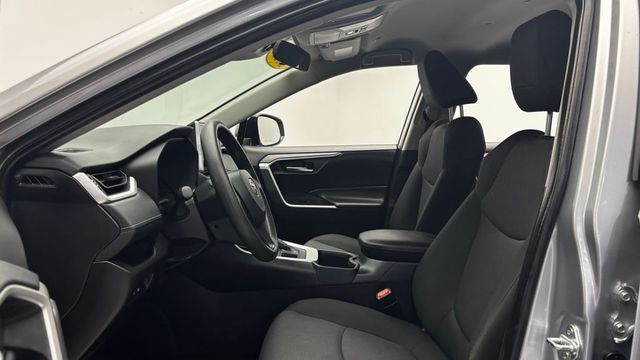 2025 Toyota RAV4 XLE AWD - 23030373 - 8