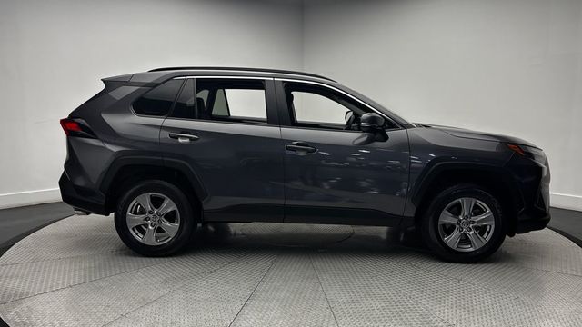 2025 Toyota RAV4 XLE AWD - 23030379 - 32