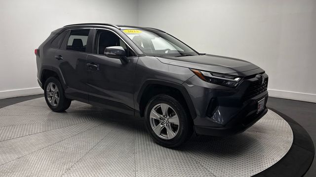 2025 Toyota RAV4 XLE AWD - 23030379 - 33