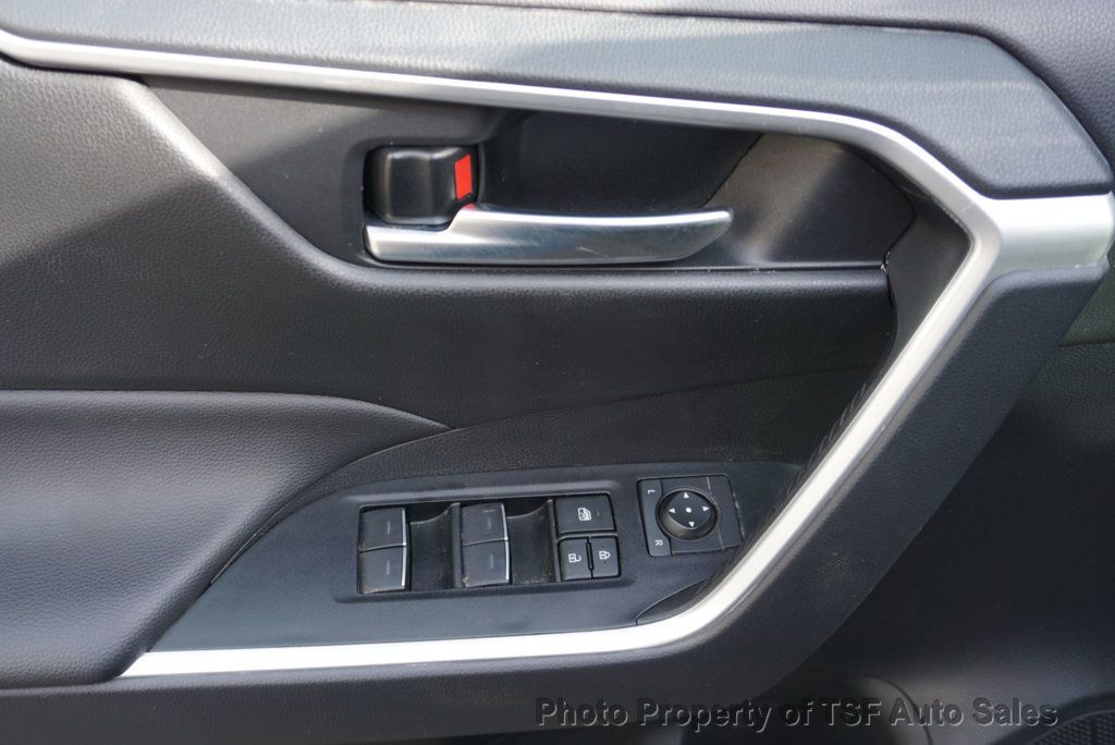 2025 Toyota RAV4 XLE AWD - 23018443 - 30