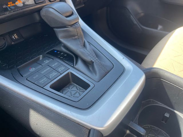 2025 TOYOTA RAV4 XLE AWD W/ MULTIPLE PACKAGES ($2,000 VALUE!!) - 23099227 - 18