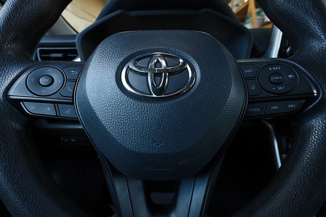 2025 TOYOTA RAV4 XLE FWD - 23086327 - 26