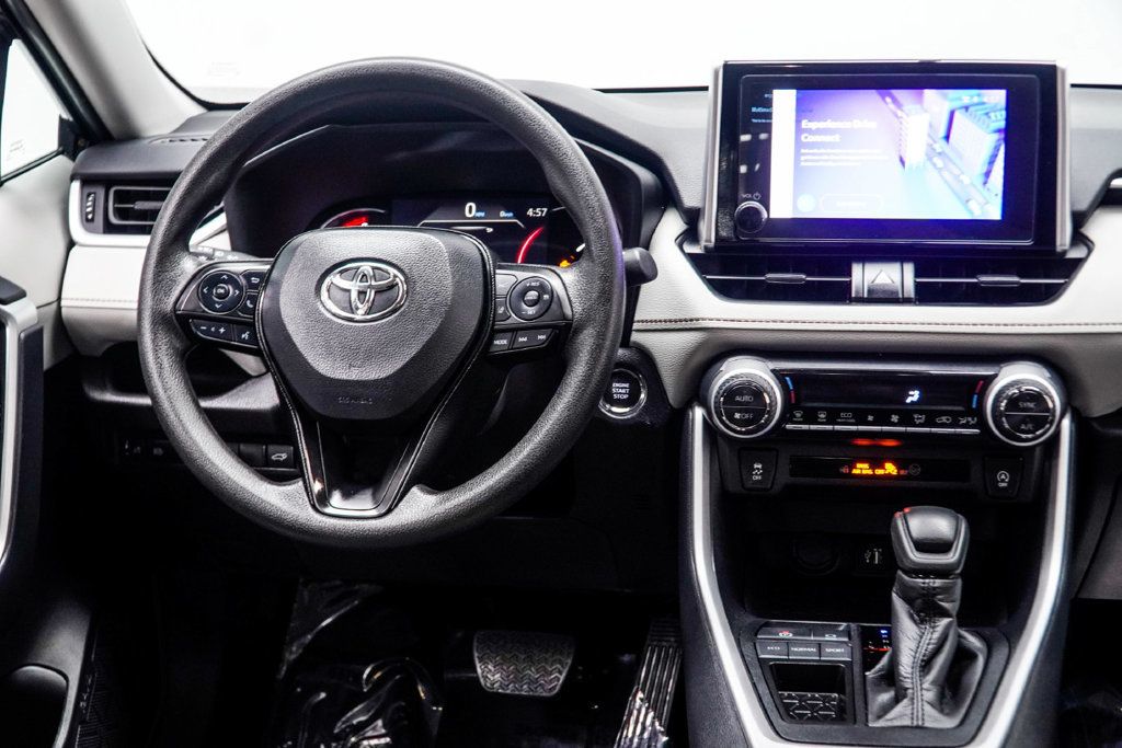 Toyota RAV4 photo 17