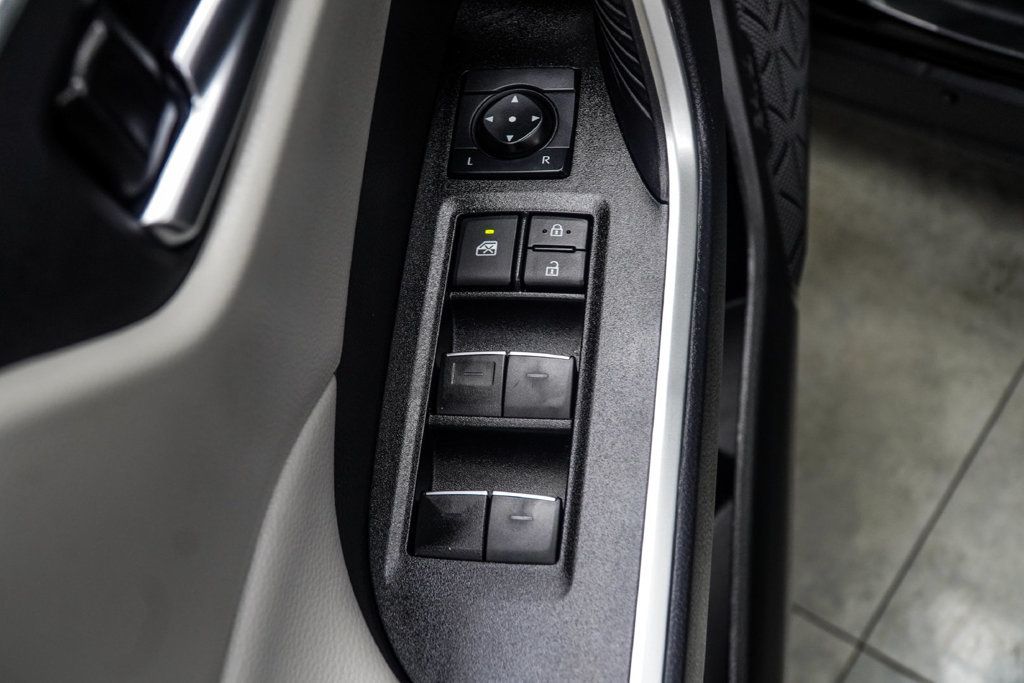 Toyota RAV4 photo 34