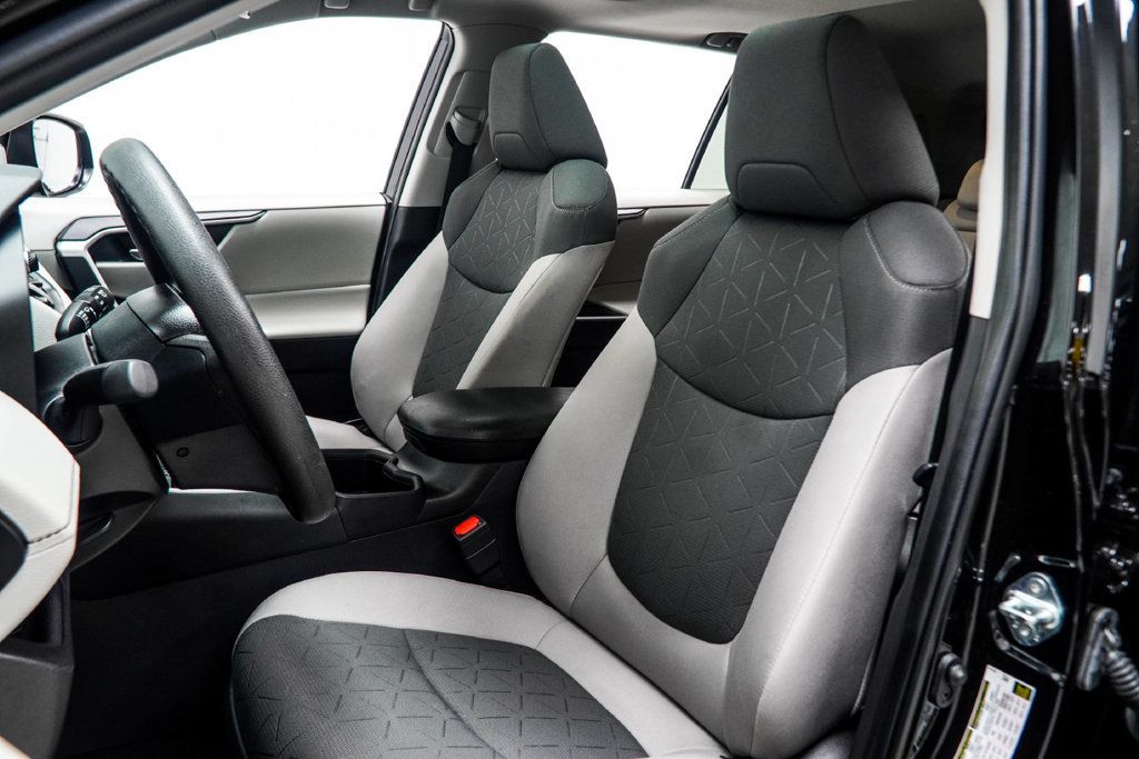 Toyota RAV4 photo 35