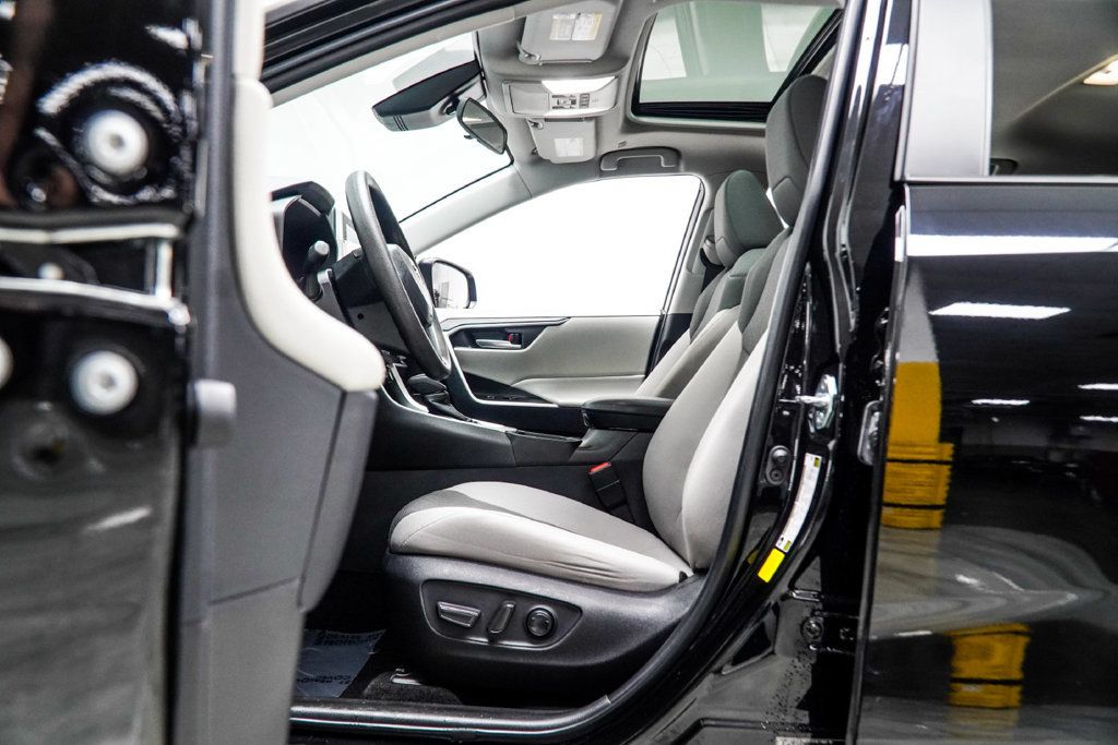 Toyota RAV4 photo 36