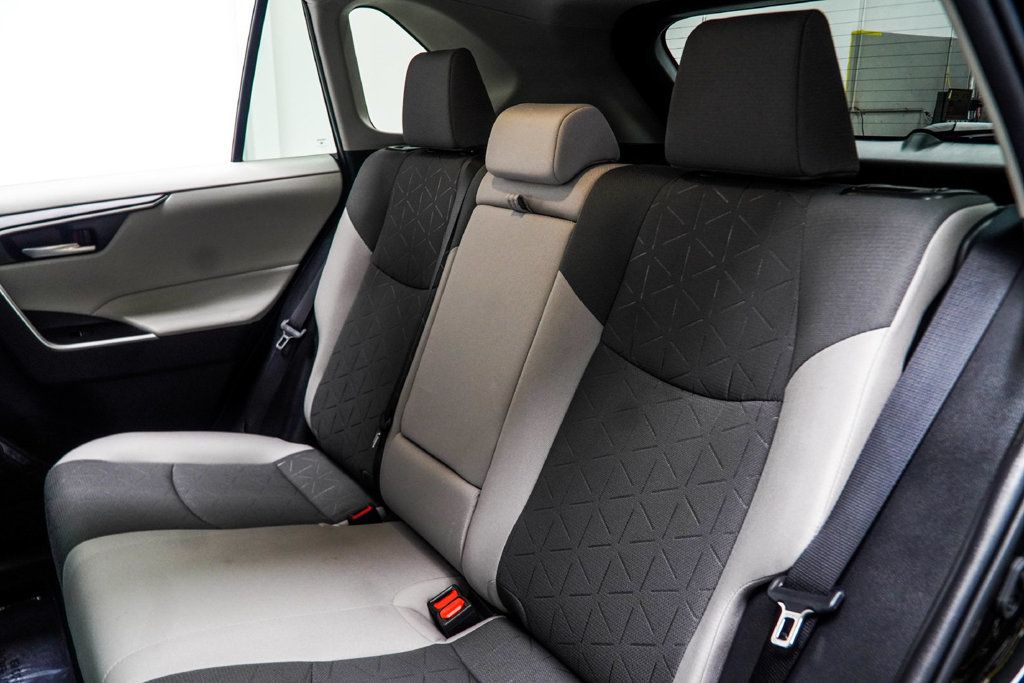 Toyota RAV4 photo 40