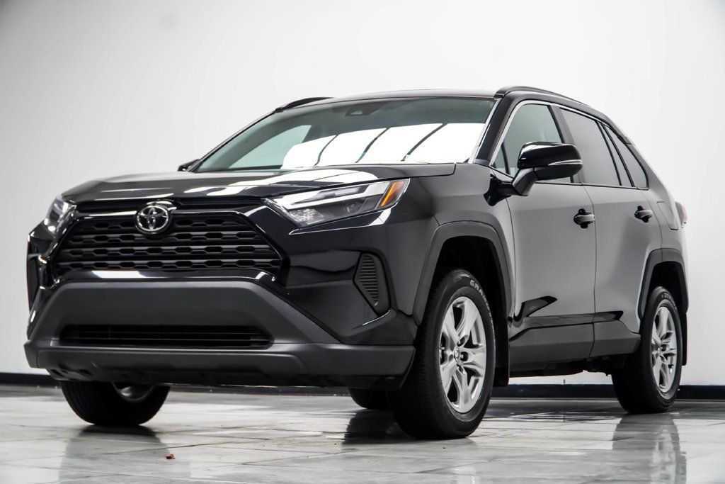 Toyota RAV4 photo 9