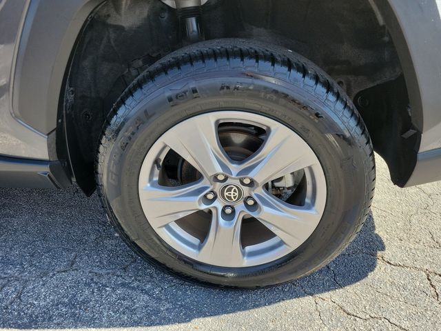 2025 Toyota RAV4 XLE FWD - 23089967 - 24