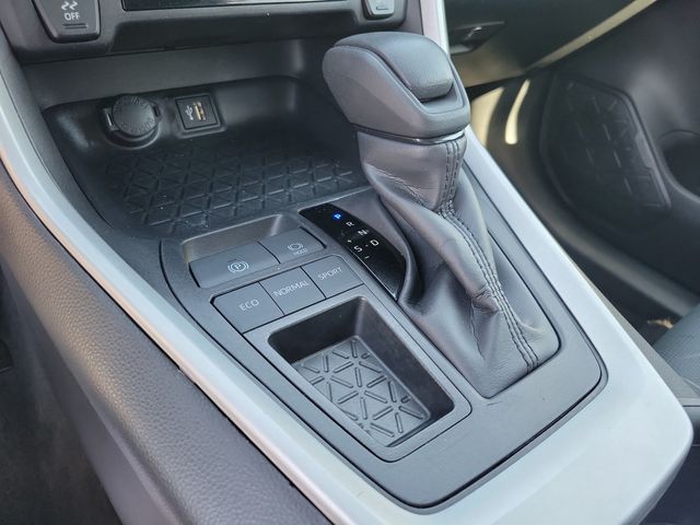 2025 Toyota RAV4 XLE FWD - 23089971 - 10