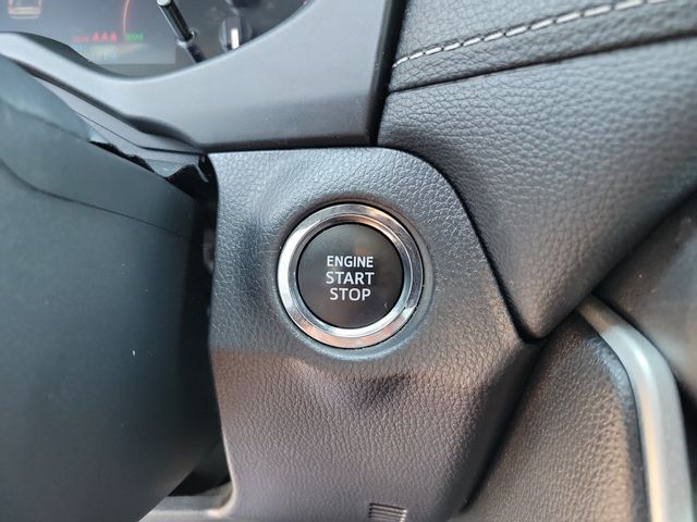 2025 Toyota RAV4 XLE FWD - 23089971 - 13