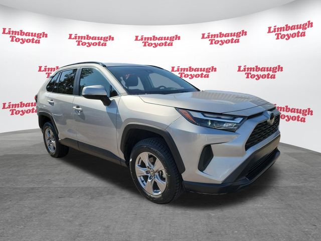 2025 Toyota RAV4 XLE FWD - 23089971 - 17
