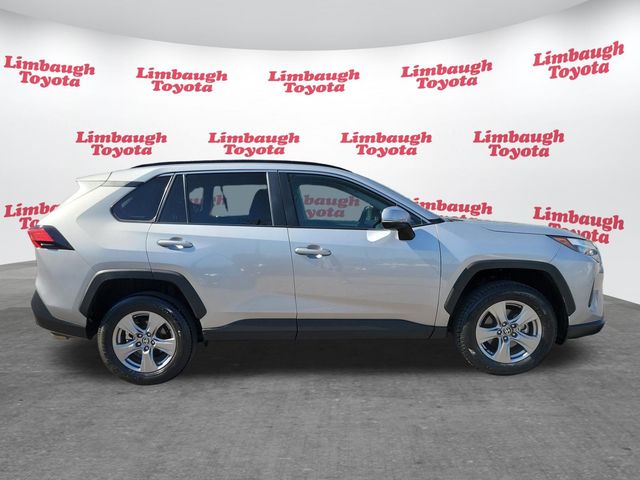 2025 Toyota RAV4 XLE FWD - 23089971 - 20