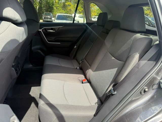 2025 Toyota RAV4 XLE FWD - 22925953 - 6