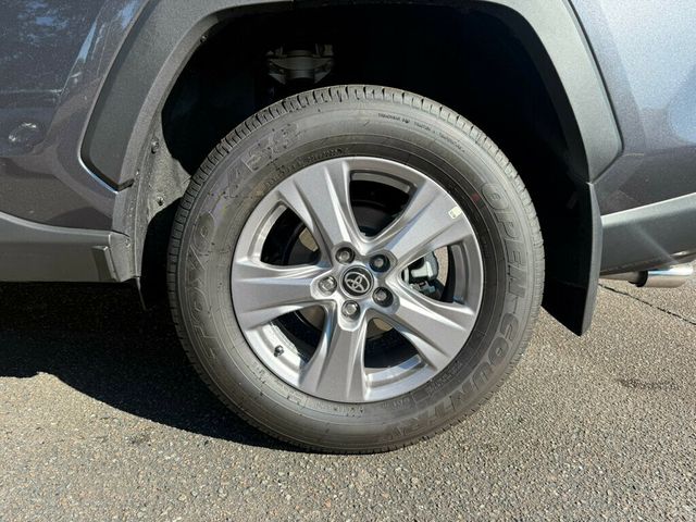 2025 Toyota RAV4 XLE FWD - 22932108 - 9