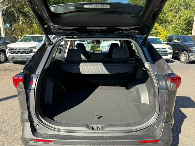 2025 Toyota RAV4 XLE FWD - 22932108 - 8