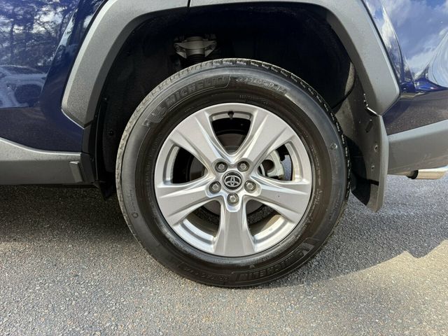 2025 Toyota RAV4 XLE FWD - 23095222 - 9