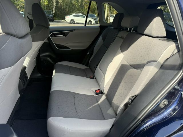 2025 Toyota RAV4 XLE FWD - 23095222 - 7