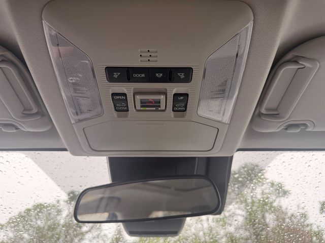2025 Toyota RAV4 XLE Premium - 23093296 - 13