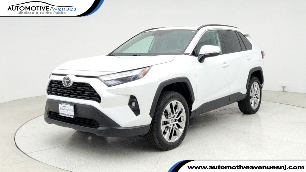2025 Toyota RAV4 XLE Premium AWD with Weather Package - 22950741 | Video 1