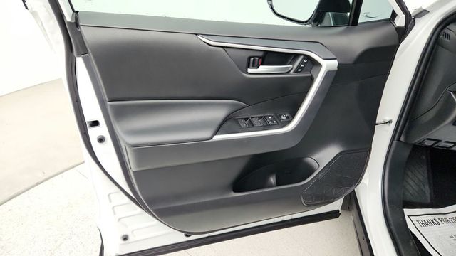 2025 Toyota RAV4 XLE Premium AWD with Weather Package - 22950741 - 9