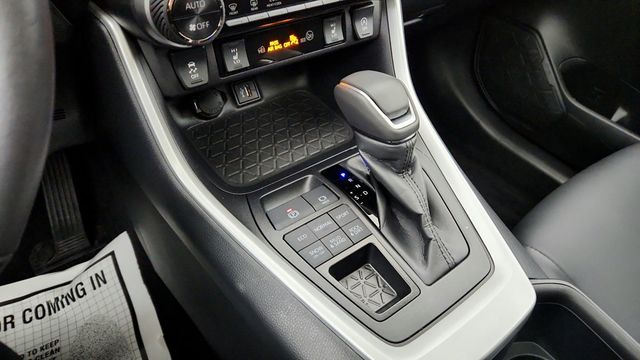 2025 Toyota RAV4 XLE Premium AWD with Weather Package - 22950741 - 16