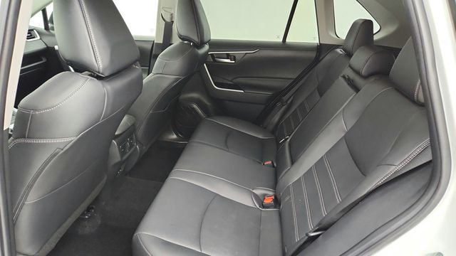 2025 Toyota RAV4 XLE Premium AWD with Weather Package - 22950741 - 19