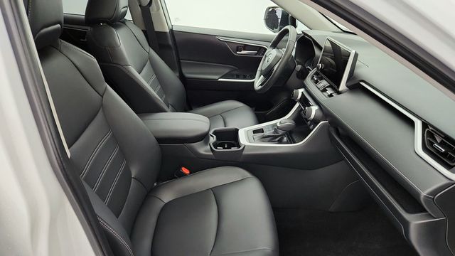 2025 Toyota RAV4 XLE Premium AWD with Weather Package - 22950741 - 22