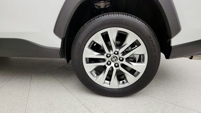 2025 Toyota RAV4 XLE Premium AWD with Weather Package - 22950741 - 8