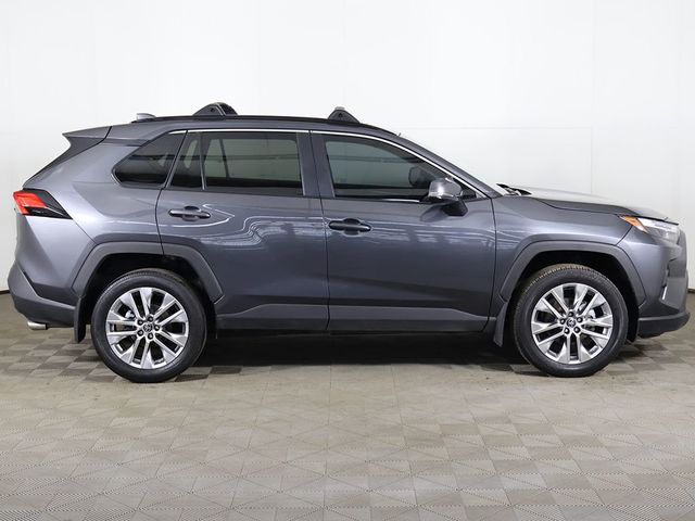 2025 Toyota RAV4 XLE Premium FWD - 23010866 - 18