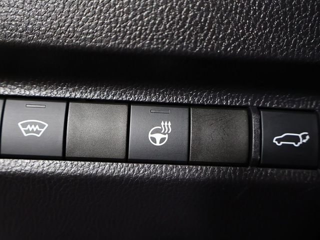 2025 Toyota RAV4 XLE Premium FWD - 23010866 - 39